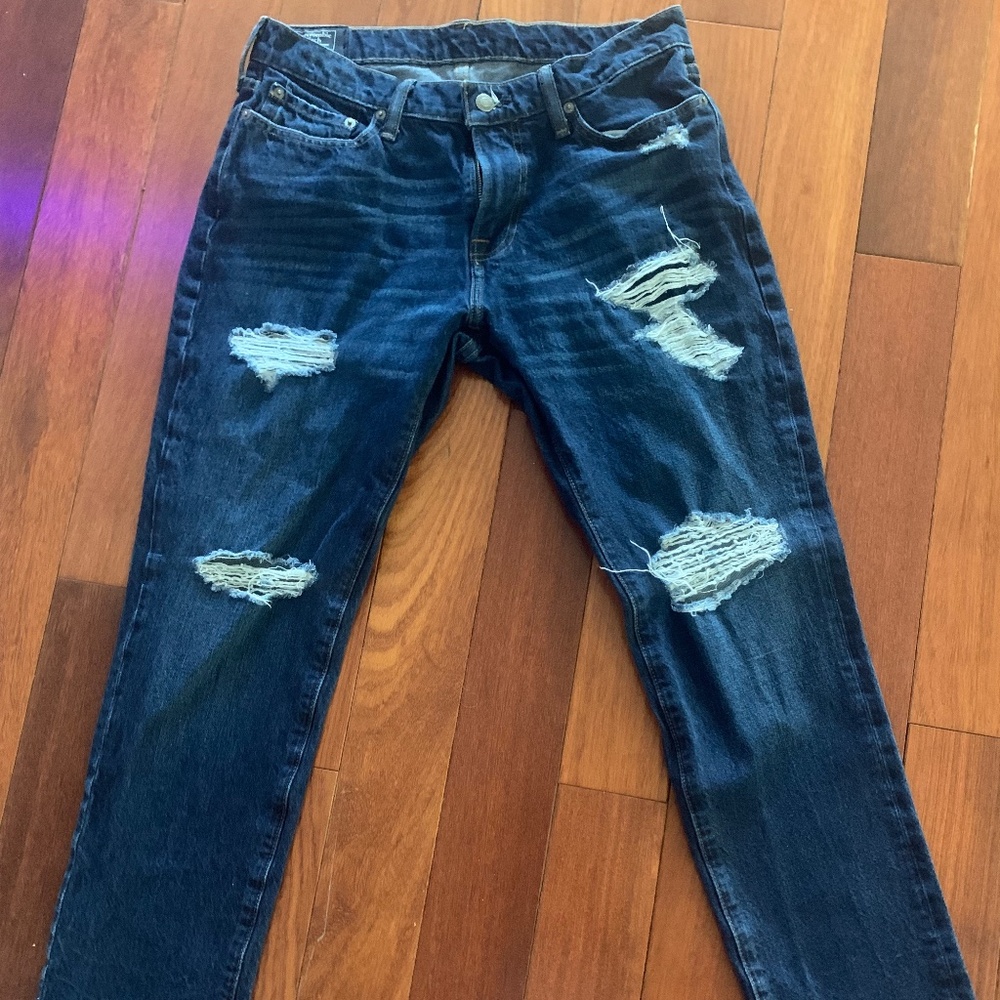 Abercrombie & Fitch Rustin Distressed Athletic Slim jeans size 28W 30L